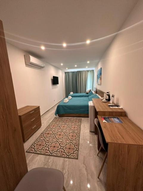 La Bella Guesthouse San Ġiljan Exterior foto