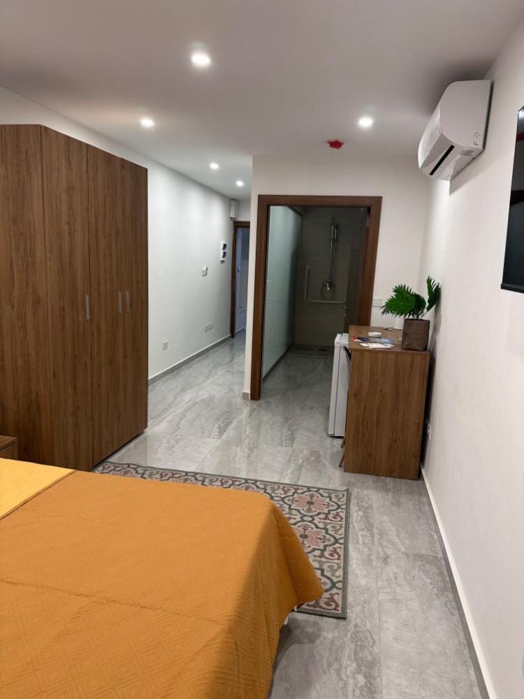La Bella Guesthouse San Ġiljan Exterior foto